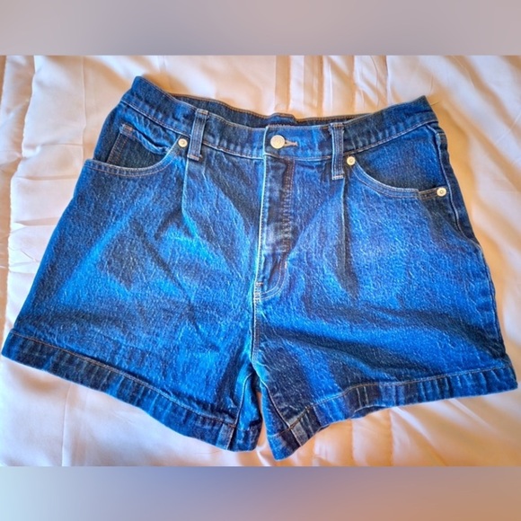 Banana Republic Blue Jean Shorts  Pleated Relaxed Fit - Picture 9 of 9